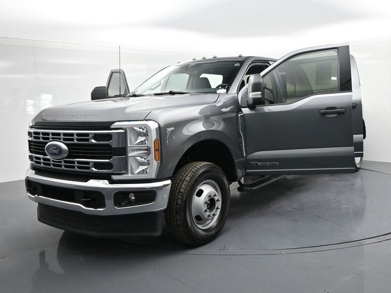 2025 Ford Super Duty F-350 DRW XLT