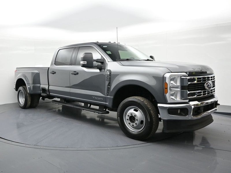 2025 Ford Super Duty F-350 DRW XLT