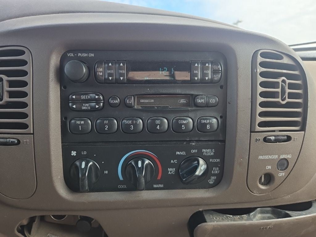 1997 Ford F-150 Lariat