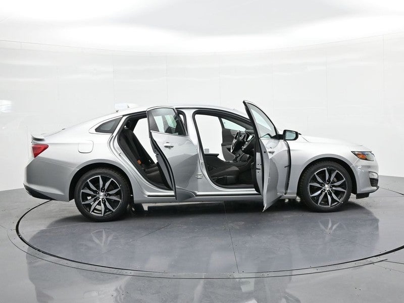 2022 Chevrolet Malibu 4dr Sdn RS