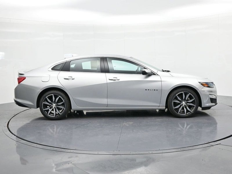 2022 Chevrolet Malibu 4dr Sdn RS