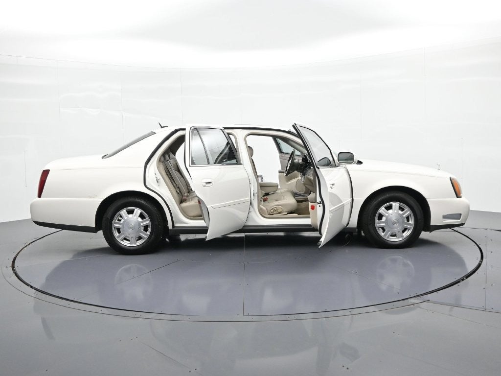 2005 Cadillac DeVille Base