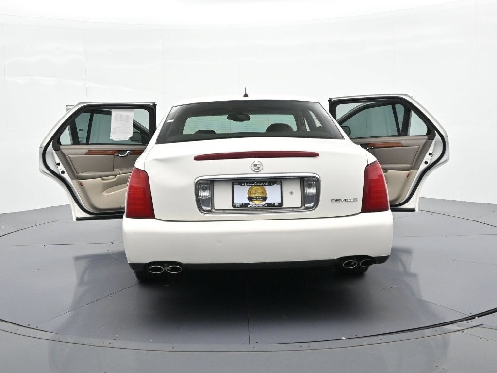 2005 Cadillac DeVille Base