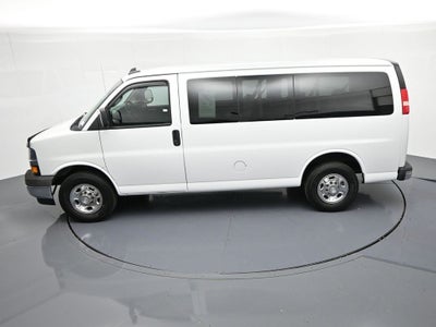 2018 Chevrolet Express Passenger RWD 3500 135" LT