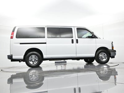 2018 Chevrolet Express Passenger RWD 3500 135" LT