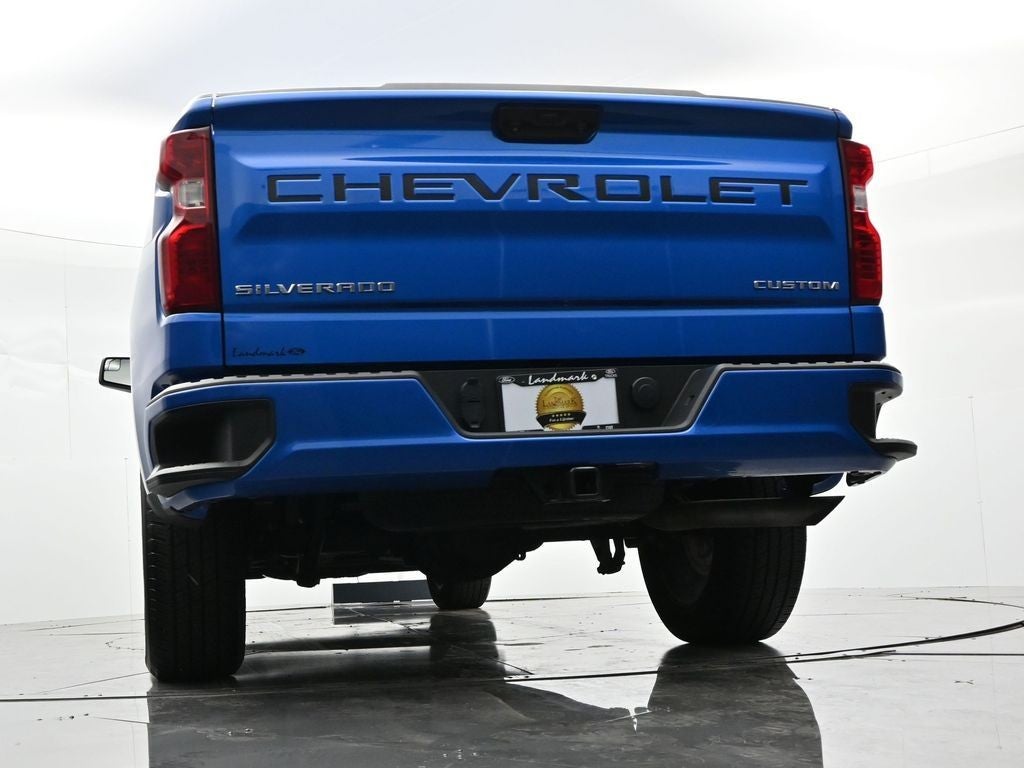 2022 Chevrolet Silverado 1500 4WD Crew Cab 147" Custom