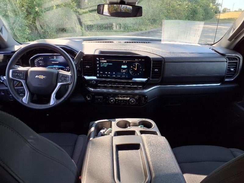 2025 Chevrolet Silverado 1500 4WD Crew Cab 147" LT w/1LT