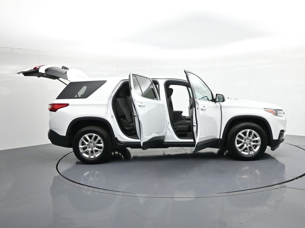 2021 Chevrolet Traverse LS w/1FL