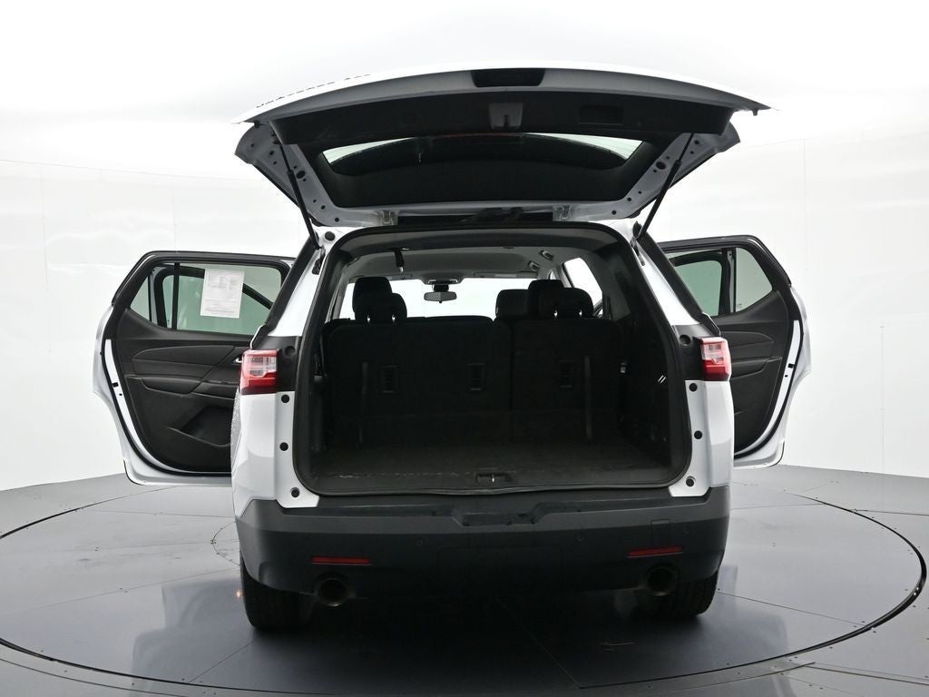 2021 Chevrolet Traverse LS w/1FL