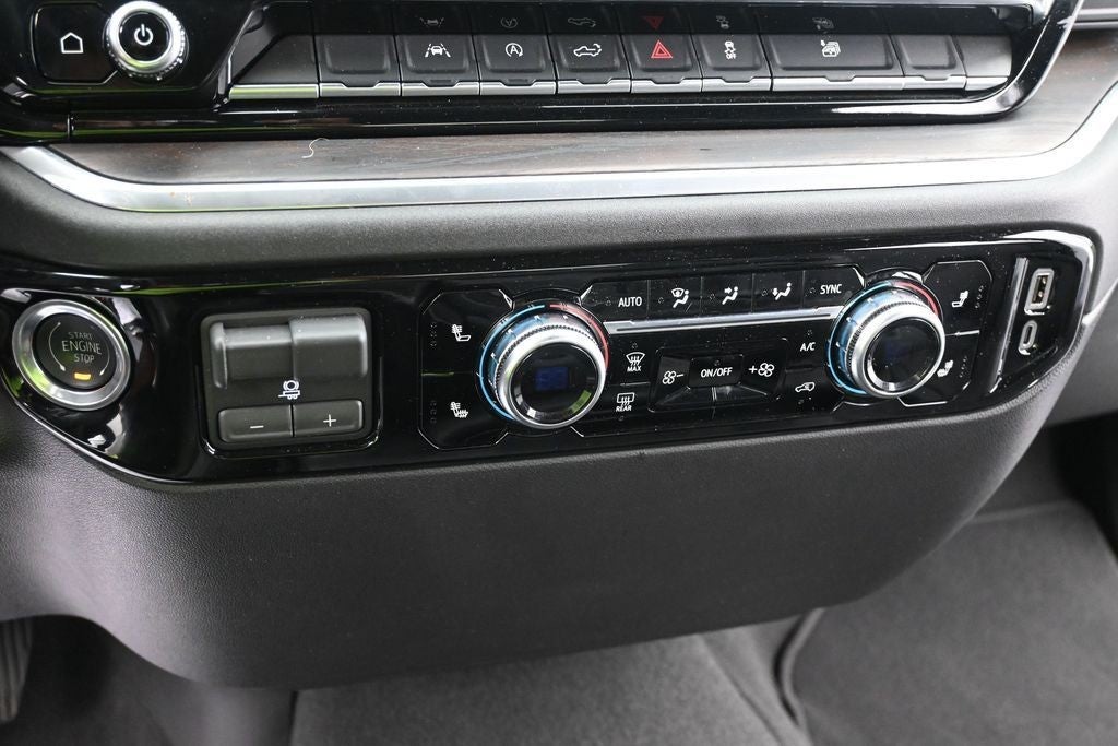 2026 GMC Sierra 1500 4WD Crew Cab 147" SLT