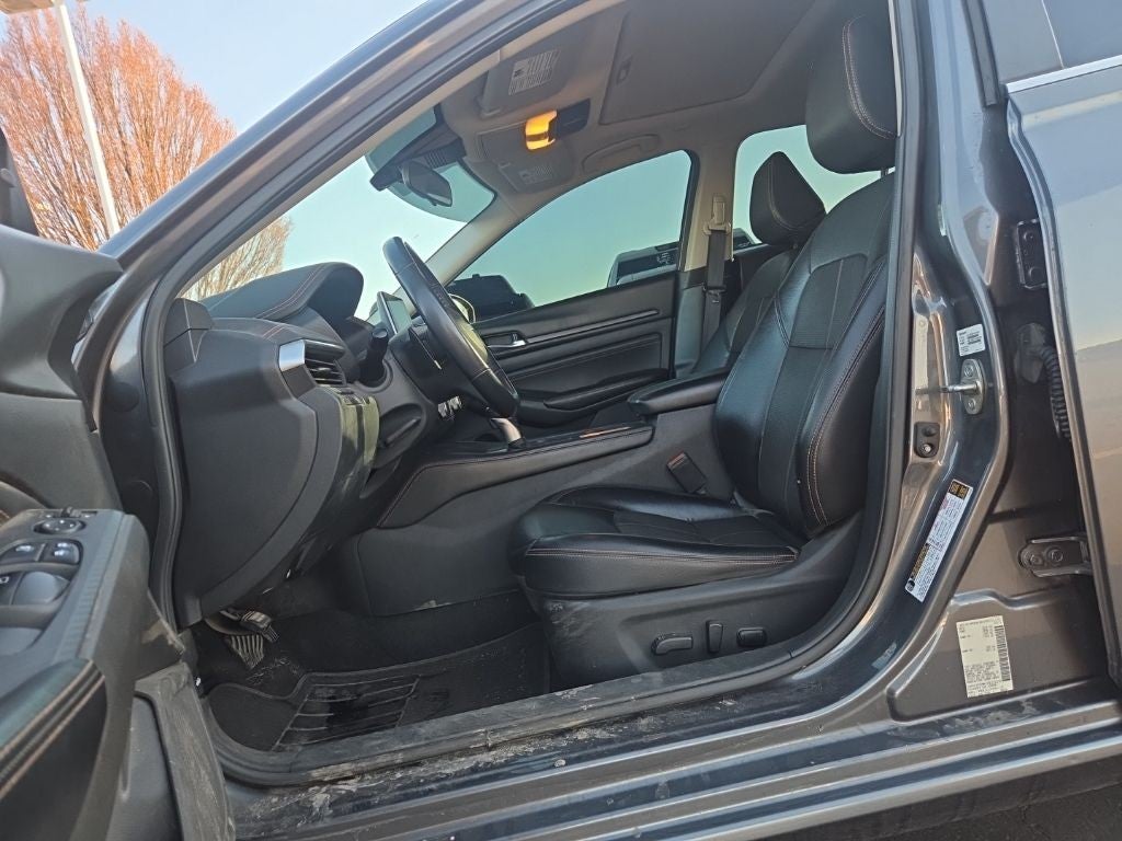 2021 Nissan Altima 2.0 SR Sedan