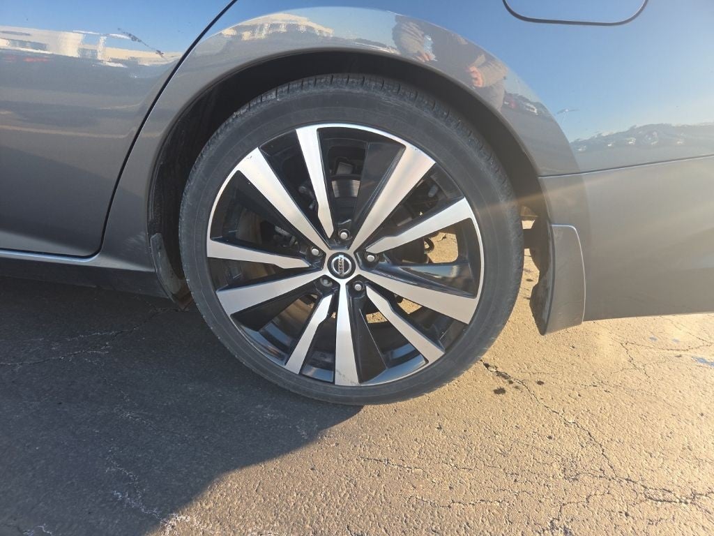 2021 Nissan Altima 2.0 SR Sedan