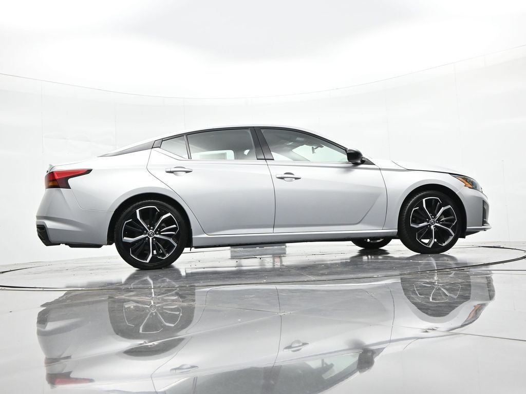 2024 Nissan Altima 2.5 SR Sedan