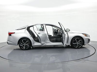 2024 Nissan Altima 2.5 SR Sedan