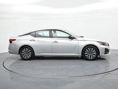2024 Nissan Altima 2.5 SV Sedan