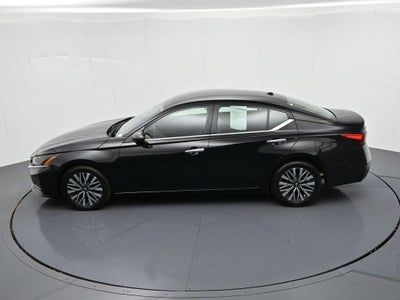2024 Nissan Altima 2.5 SV Sedan