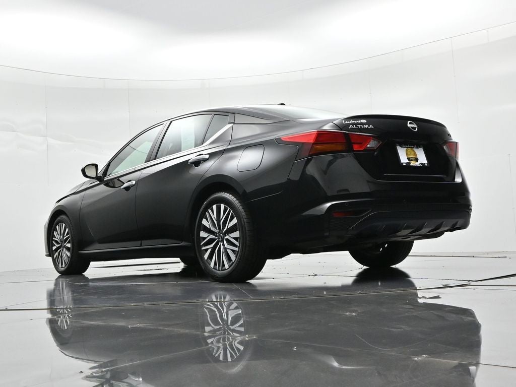 2024 Nissan Altima 2.5 SV Sedan