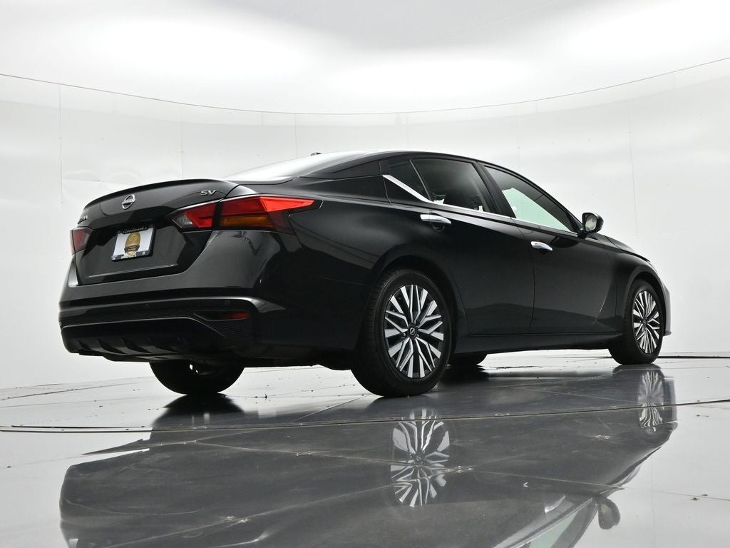 2024 Nissan Altima 2.5 SV Sedan