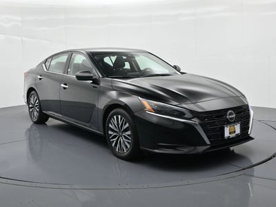 2024 Nissan Altima 2.5 SV Sedan