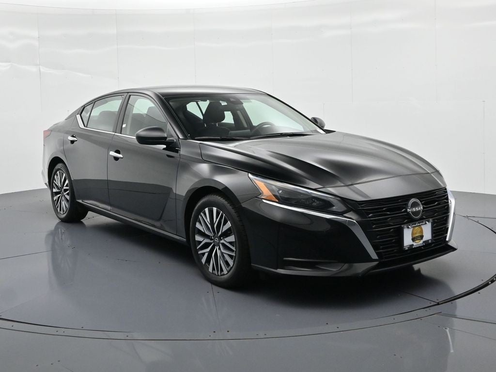 2024 Nissan Altima 2.5 SV Sedan