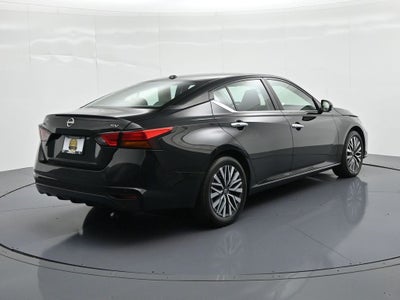 2024 Nissan Altima 2.5 SV Sedan