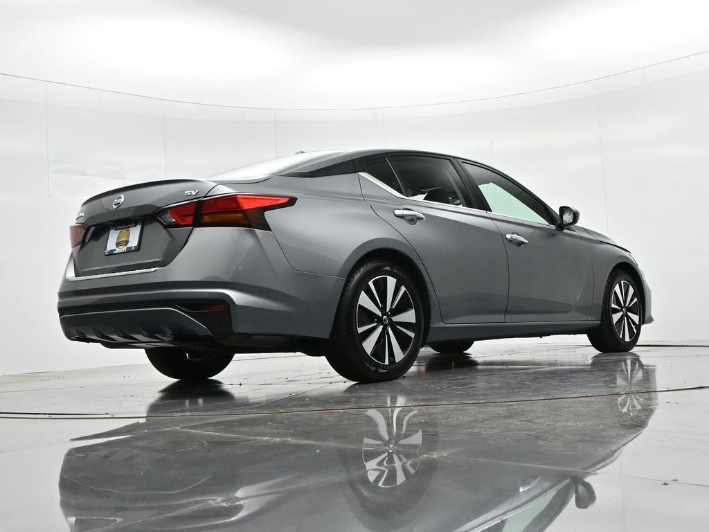 2022 Nissan Altima 2.5 SV Sedan
