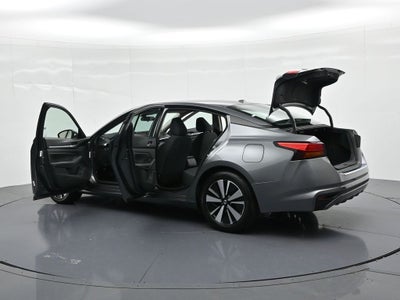 2022 Nissan Altima 2.5 SV Sedan