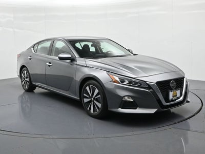 2022 Nissan Altima 2.5 SV Sedan