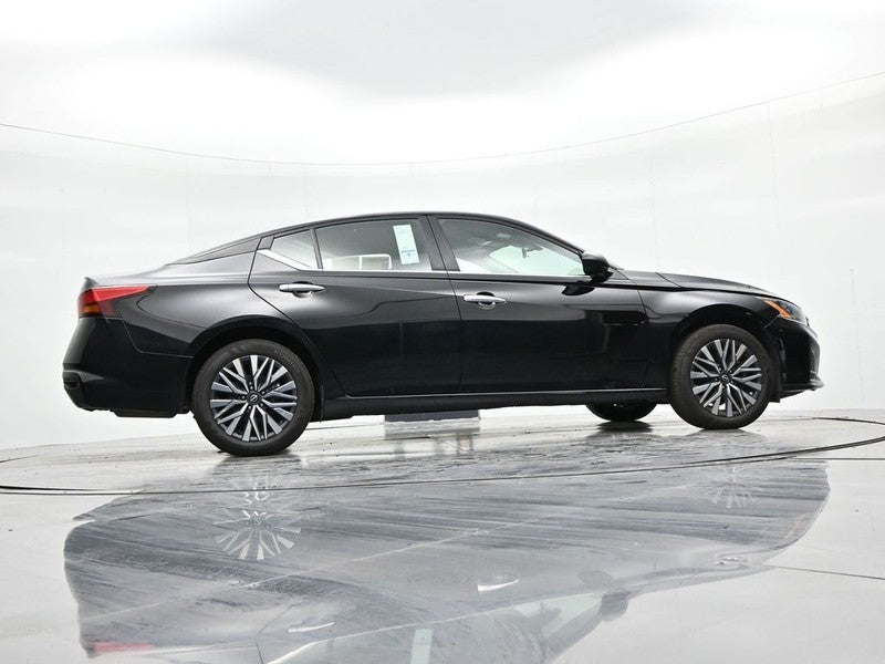 2025 Nissan Altima SV AWD