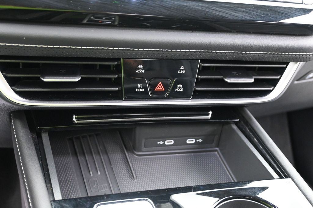 2026 Volkswagen Atlas 2.0T SE w/Technology FWD