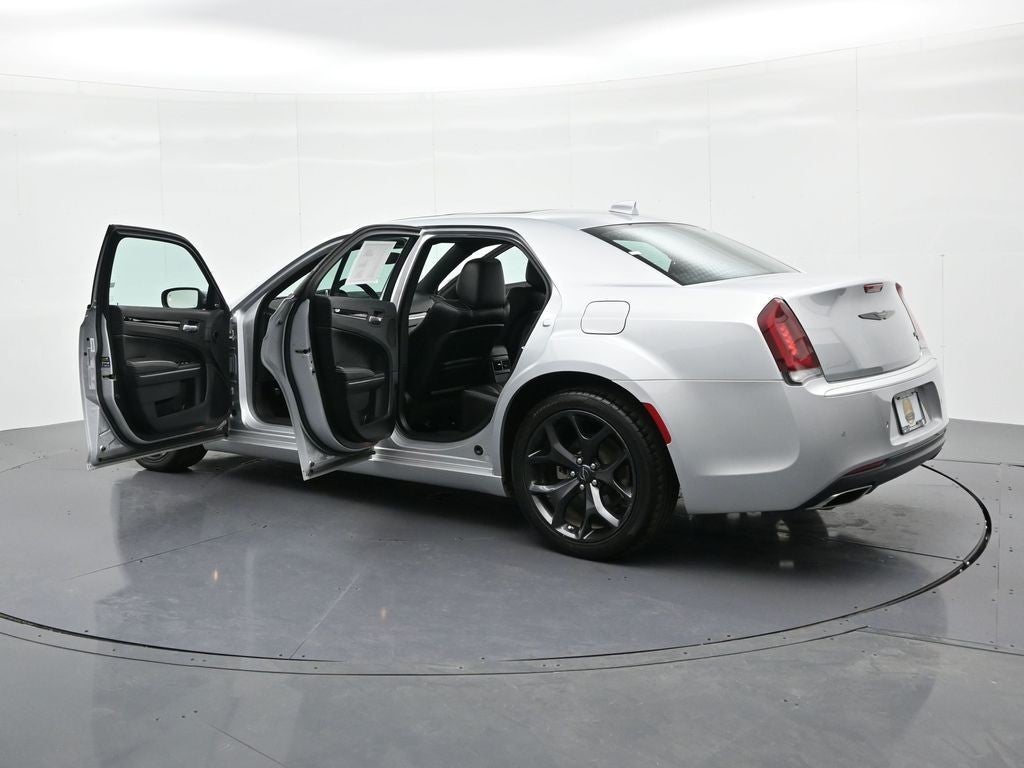 2023 Chrysler 300 300S RWD