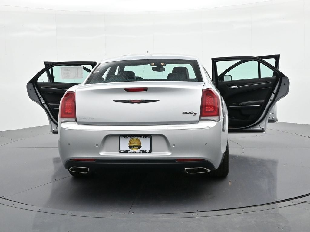 2023 Chrysler 300 300S RWD
