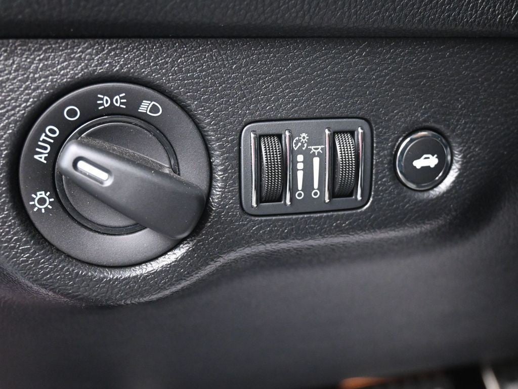 2023 Dodge Challenger R/T RWD