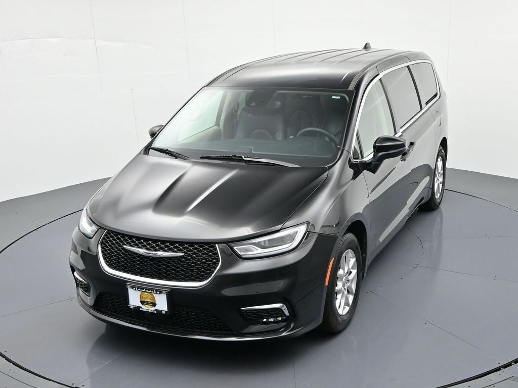 2023 Chrysler Pacifica Touring L FWD