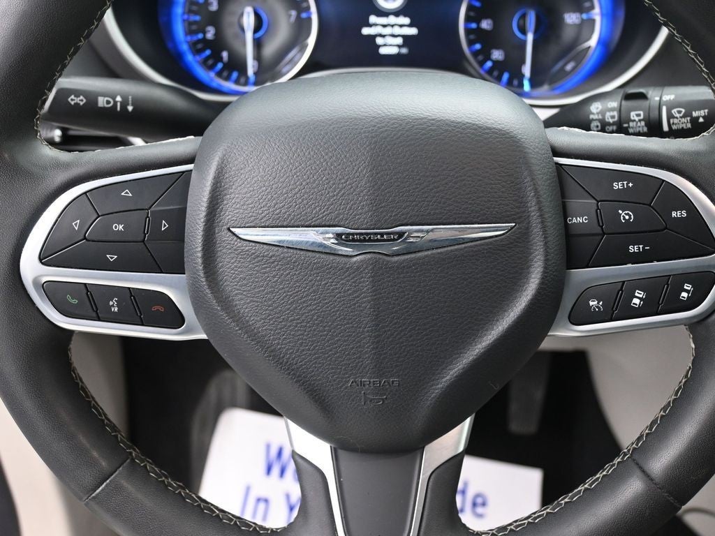 2023 Chrysler Pacifica Touring L FWD