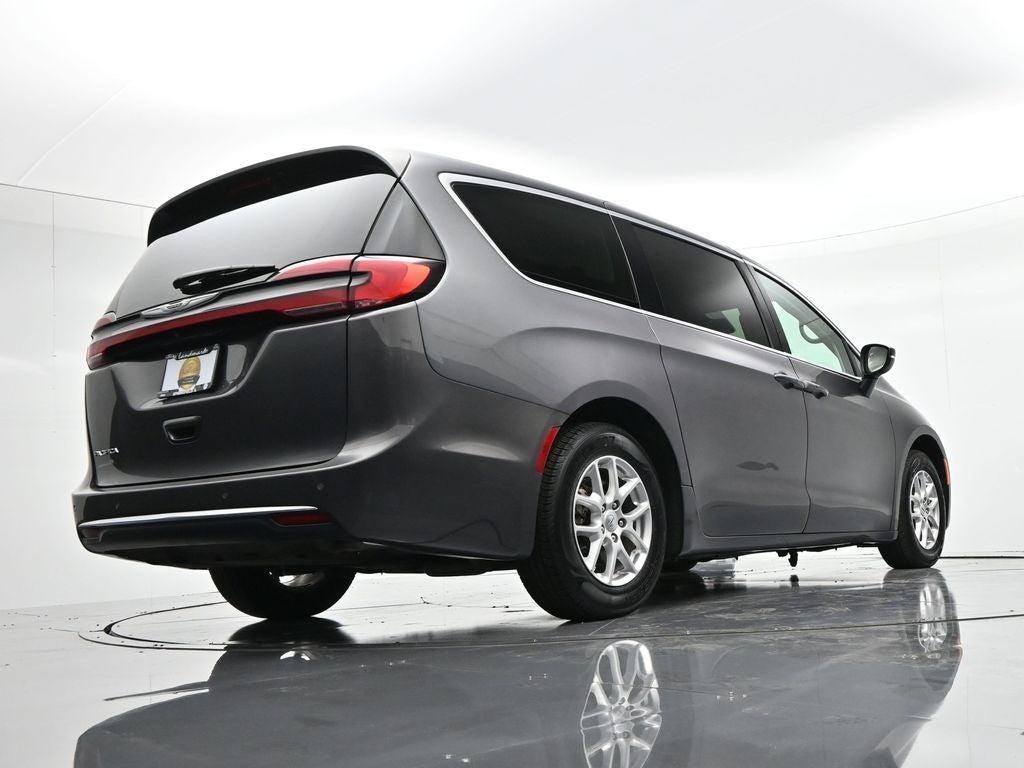 2023 Chrysler Pacifica Touring L FWD