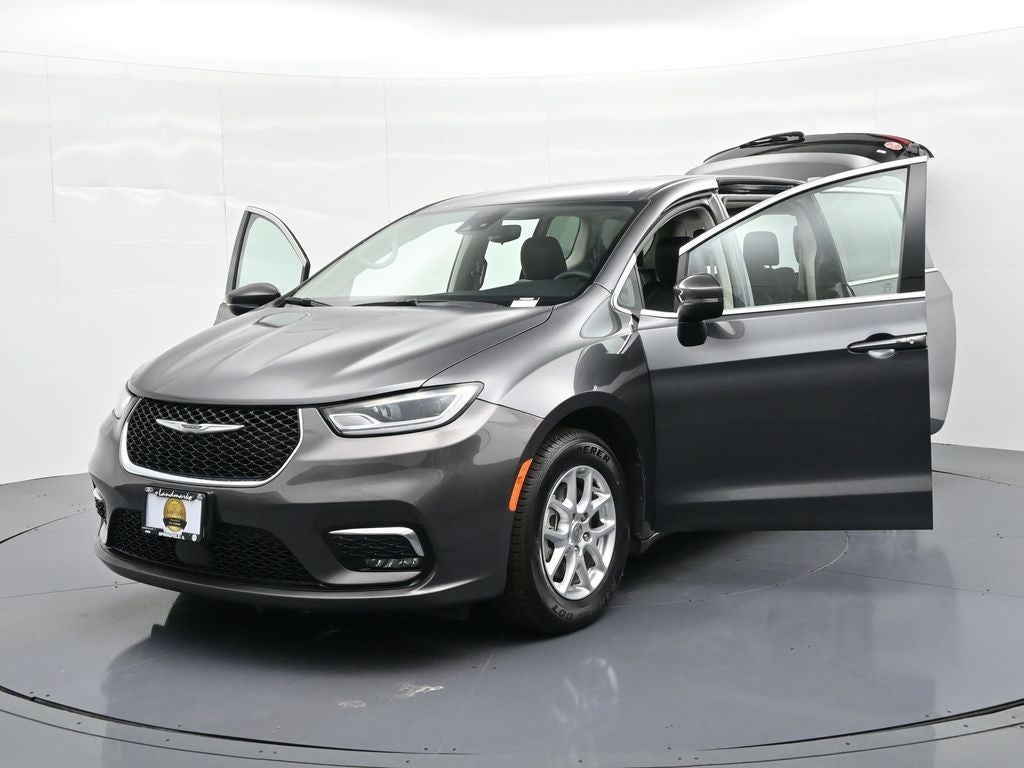2023 Chrysler Pacifica Touring L FWD