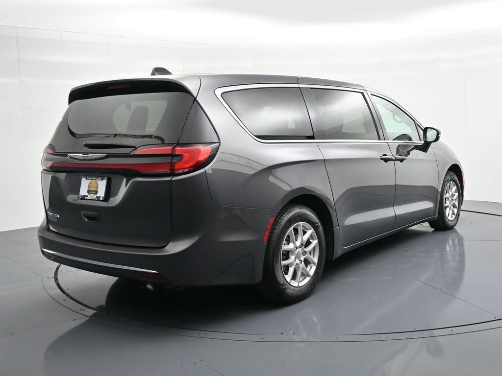 2023 Chrysler Pacifica Touring L FWD