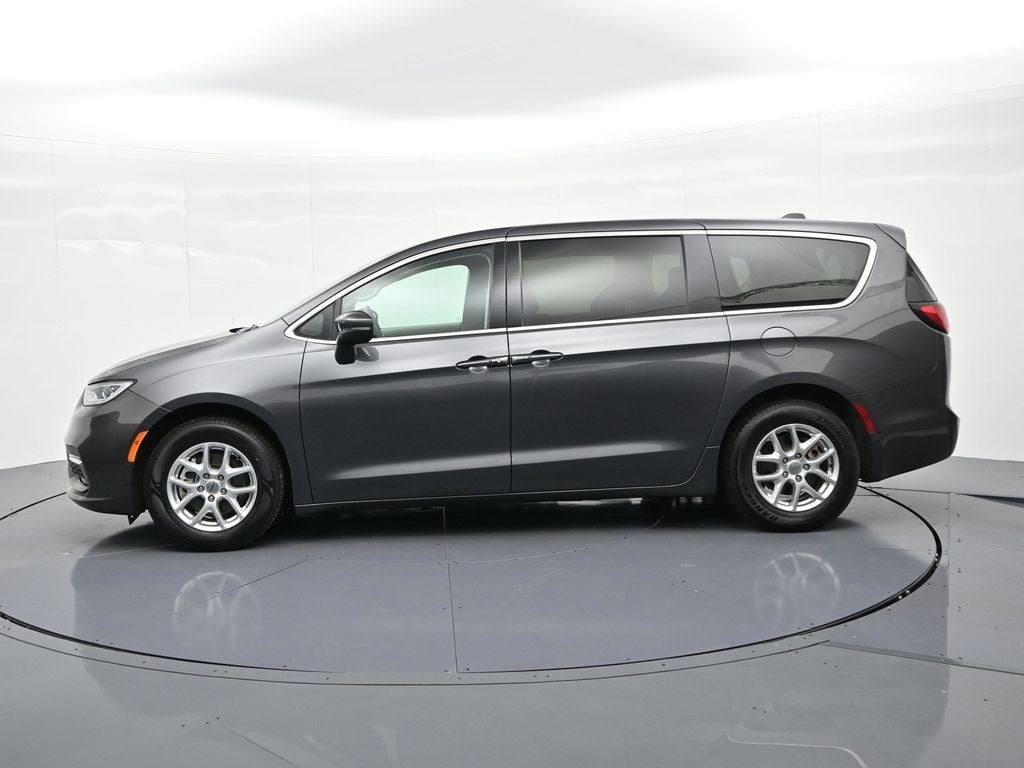2023 Chrysler Pacifica Touring L FWD