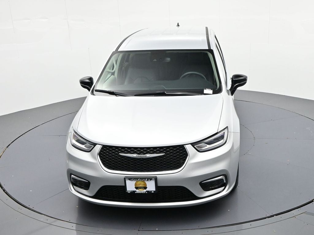 2024 Chrysler Pacifica Touring L FWD