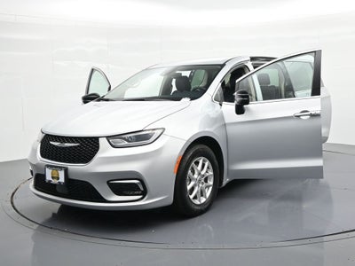 2024 Chrysler Pacifica Touring L FWD