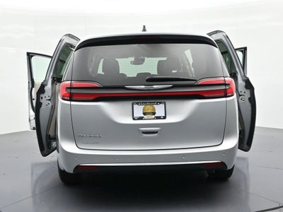 2024 Chrysler Pacifica Touring L FWD