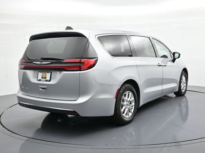 2024 Chrysler Pacifica Touring L FWD