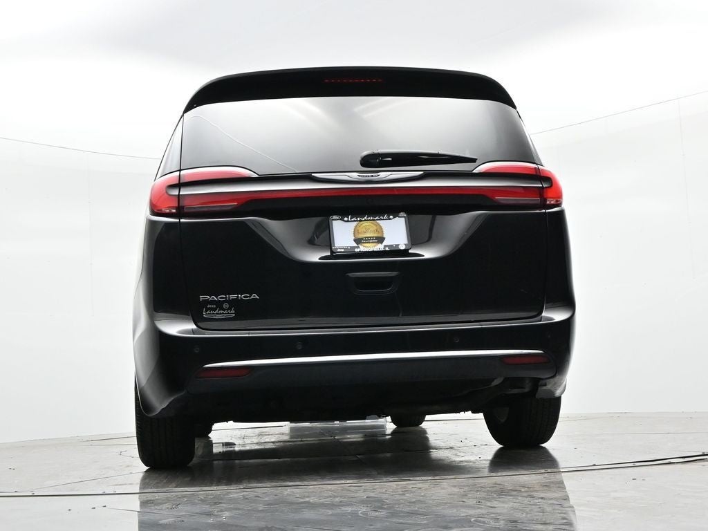 2024 Chrysler Pacifica Touring L FWD