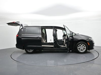 2024 Chrysler Pacifica Touring L FWD