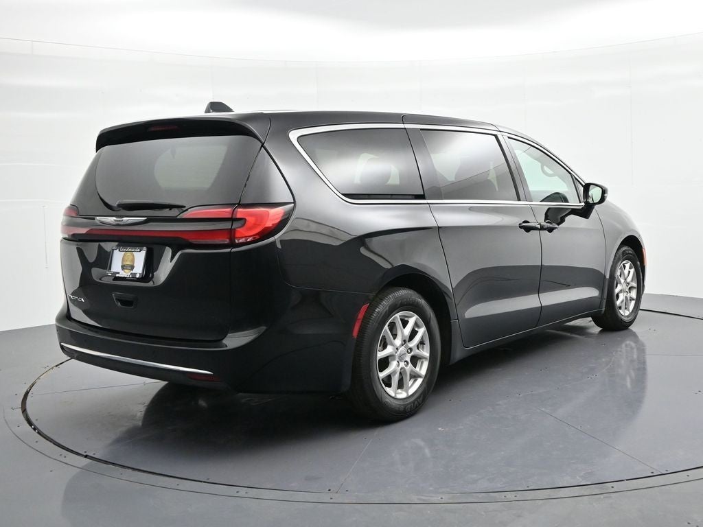 2024 Chrysler Pacifica Touring L FWD
