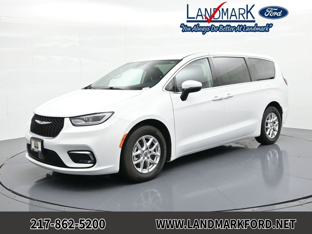 2023 Chrysler Pacifica Touring L FWD