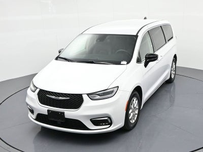 2024 Chrysler Pacifica Touring L FWD
