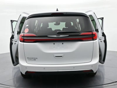 2024 Chrysler Pacifica Touring L FWD