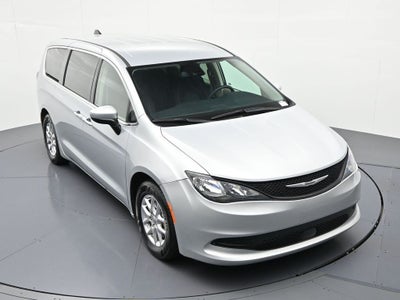 2023 Chrysler Voyager LX FWD